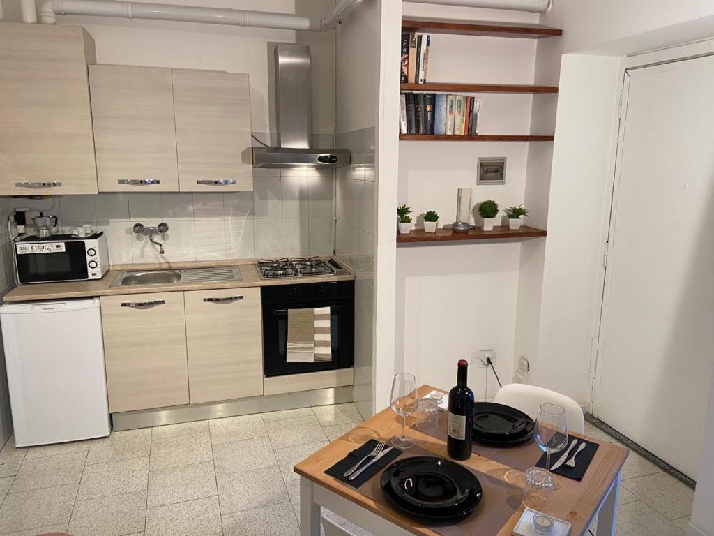 Navigli'S Studio Apartamento Milán Exterior foto